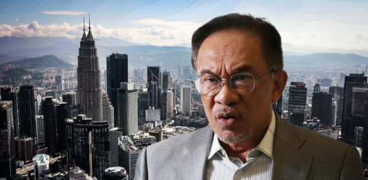 Anwar is Lucky There's No Volatility Currently, on the Velocity of Circulation of the Rm, Unlike in 1988 when the Local Currency Took the Cue from Bhat, Won and Rupiah Which Were All Battered by the Asian Currency Crisis. - Nmh Filepic