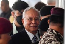 if Dap Drops Its Opposition, Najib Can Head the Unity Government Even Before Ge16 in Late 2027. Otherwise, the Unity Government Risks Being Too Far from Simple Majority in Ge16. in That Case, Sabah and Sarawak Would Not Support Unity Government Headed by Anwar. - Nmh Filepic