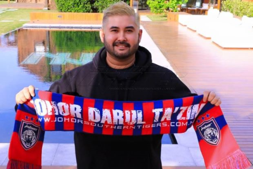 Daulat Tuanku.  Jdt Di Bawah Pengurusan Baginda Adalah Kelab Bola Sepak Tempatan Yang Bakal Mencorakkan Sketsa Bola Sepak Tempatan Dan Global Dalam Beberapa Tahun Lagi.