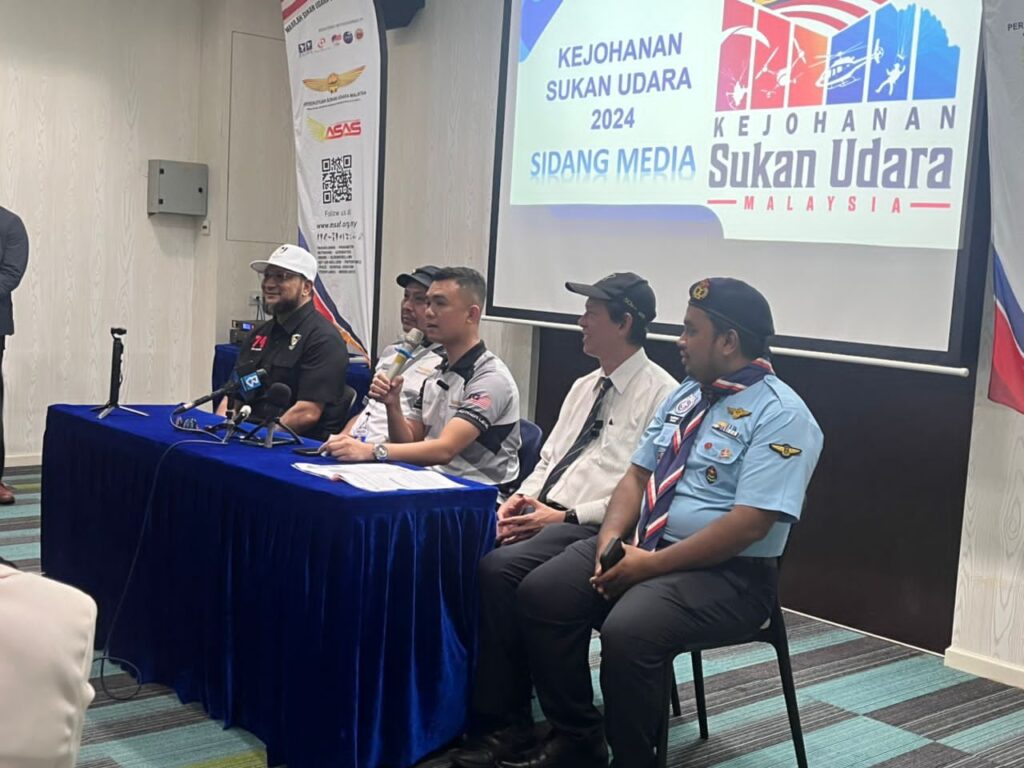 at the Press Conference, Msaf Deputy President Fadzli, Along with Exco Seniman Dato Zamshuri, Food Festival Director Khairol Aswaz, Msaf Advisor Capt. Mohd Arif, and Air Scout Secretariat Secretary Mohd Ramdan, Spoke at Length About the Upcoming Air Sports Festival and Championship - Nmh Pic