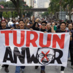 the Street Protest Held Last Saturday Under the Banner of Turun Anwar Was Not About Toppling a Legally Elected Prime Minister Through Mob Rule, but It Was a Clear and Deliberate Message: Pakatan Harapan, Especially Prime Minister Anwar Ibrahim, is Fast Losing the Trust of the People, Even Those Who Once Stood by Him. - Bloomberg Pic