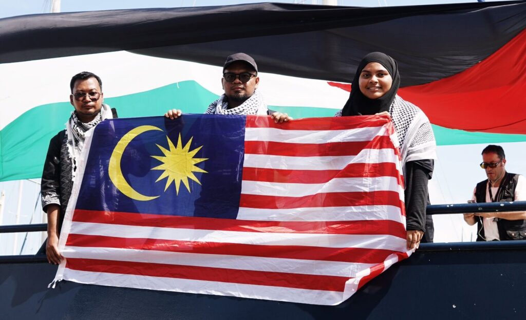 Malaysian Activists Who Participated in the Global Sumud Flotilla, Iliya Balqis, Musa Nuwayri, and Sul Aidil Sudi Are Among Those Who Have Been Detained Onboard
