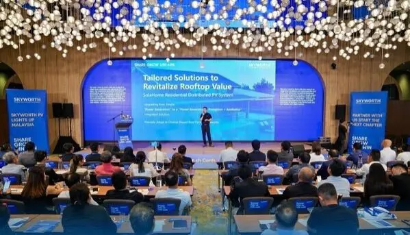 Skyworth - Nmh | Nmh Skyworth Pv Executives and Local Partners at the Company’s Malaysia Launch Event in Kuala Lumpur, Marking Its Entry into the Solar Market.